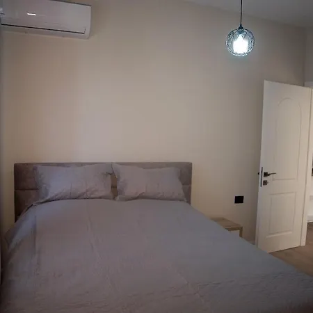 Tirana City Apartments Апартаменты *